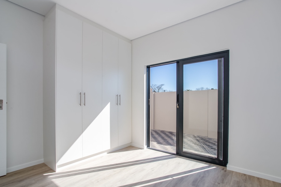 2 Bedroom Property for Sale in Honeydew Country Estate Western Cape